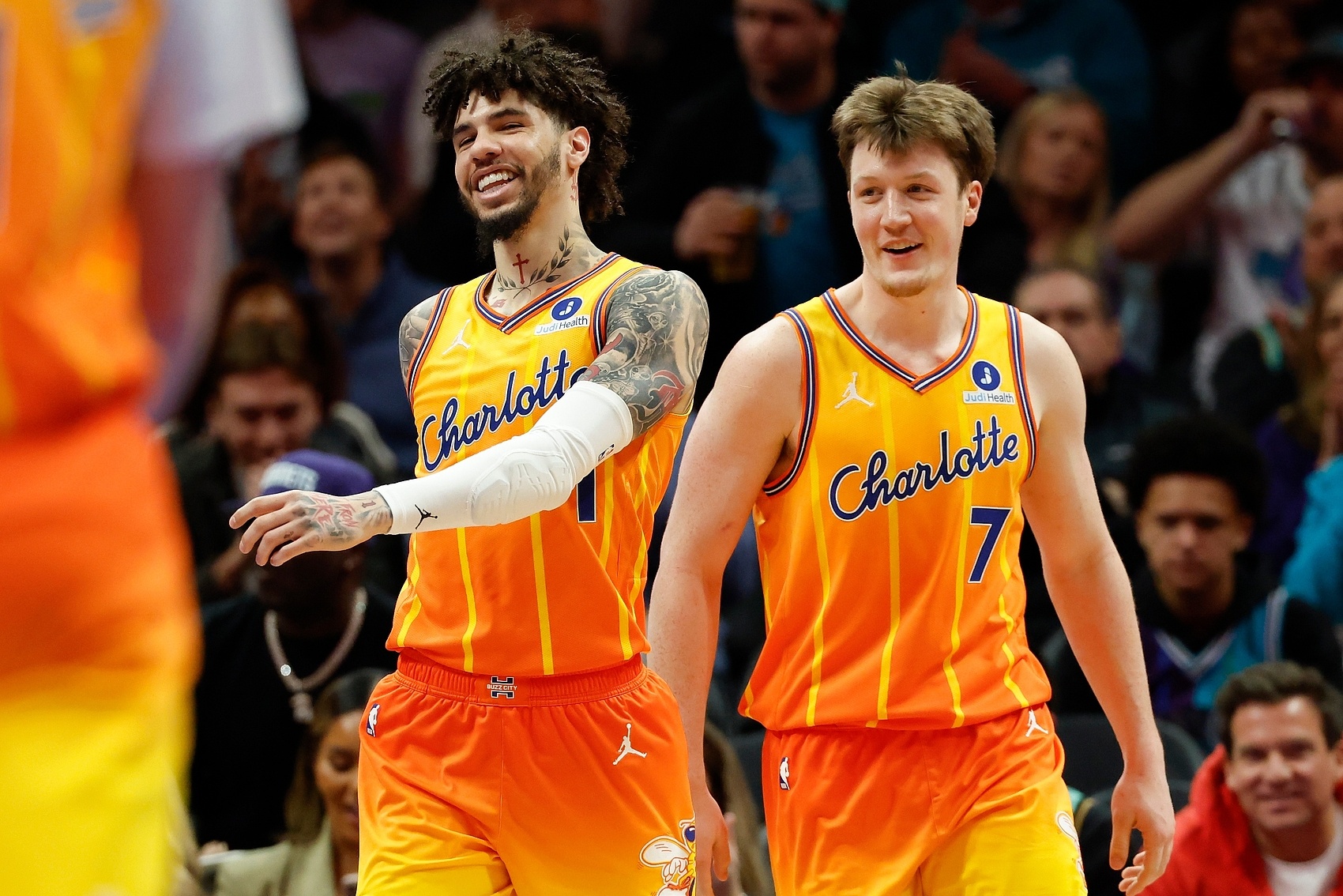 乐鱼体育app官网-NBA“返乡”大乱斗：东契奇弗拉格聚首 詹欧合体 马刺&amp;雷霆太炸裂