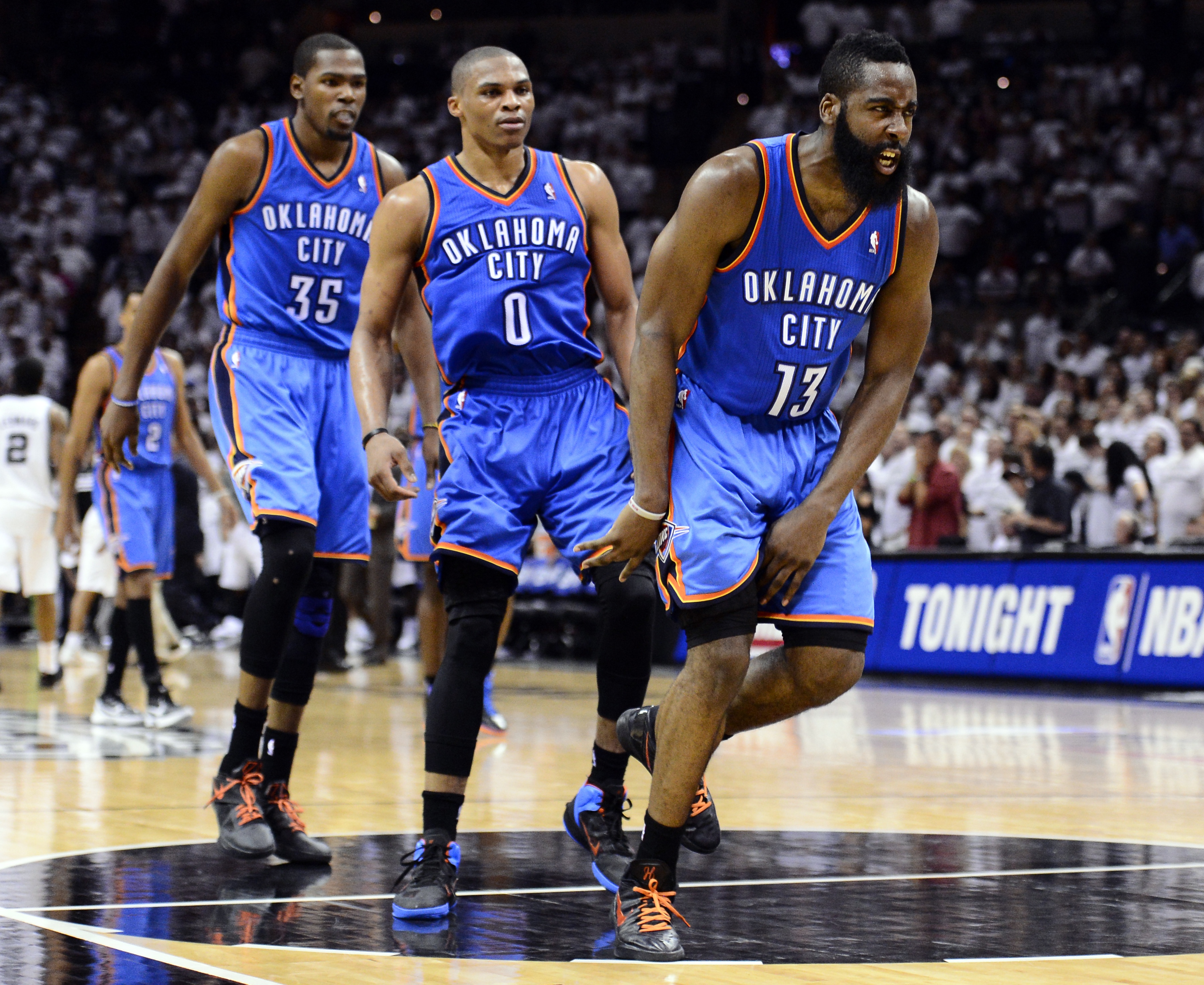 乐鱼体育app官网-NBA“返乡”大乱斗：东契奇弗拉格聚首 詹欧合体 马刺&amp;雷霆太炸裂