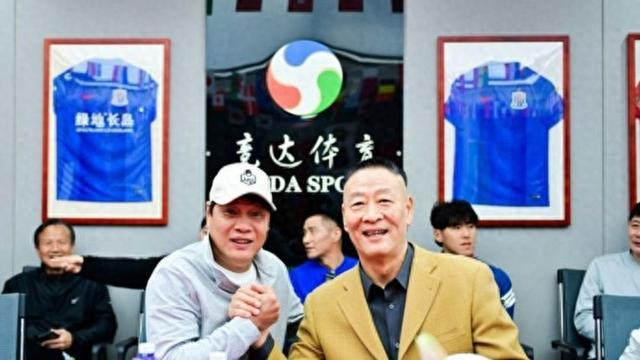 乐鱼体育app官网-你踢你的苏超、我玩我的街超,上海16区相继吹响社会足球新玩法的冲锋号角|松江|红双喜杯|上海市|足球争霸赛|浙江省城市足球联赛_新浪体育_新浪新闻